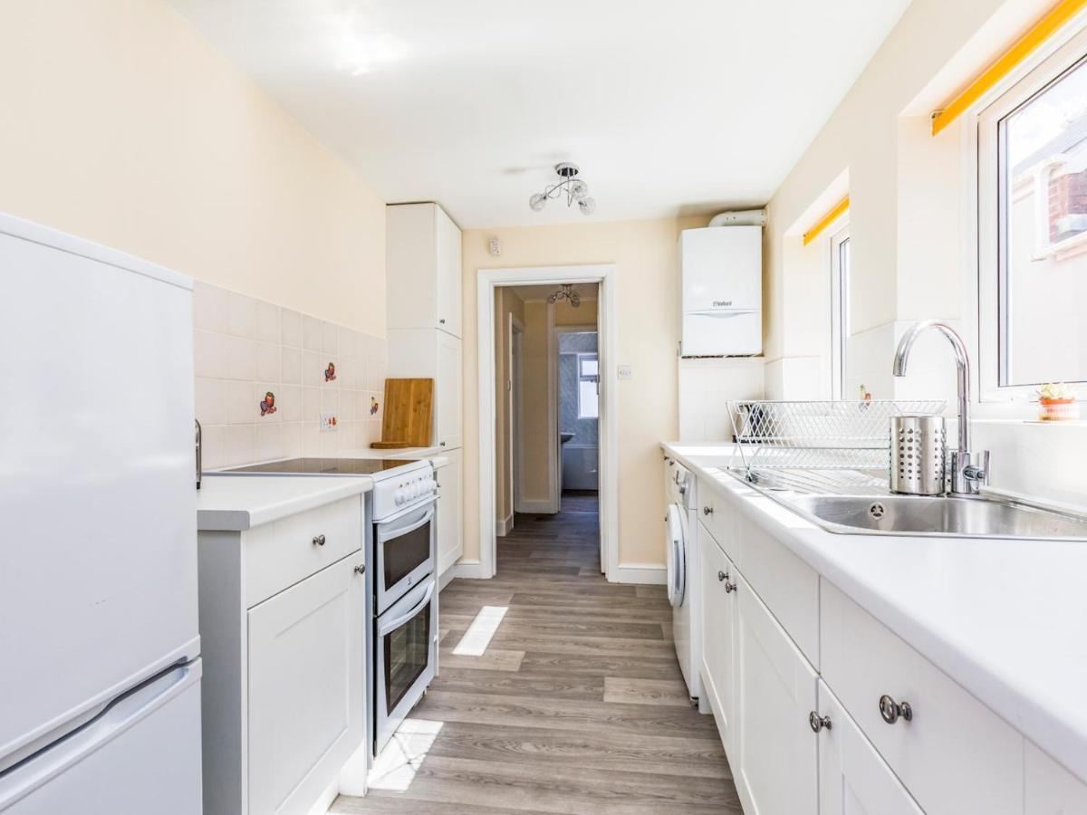 Pass The Keys Lovely Ground Floor Flat With Large Garden Chichester Exterior photo